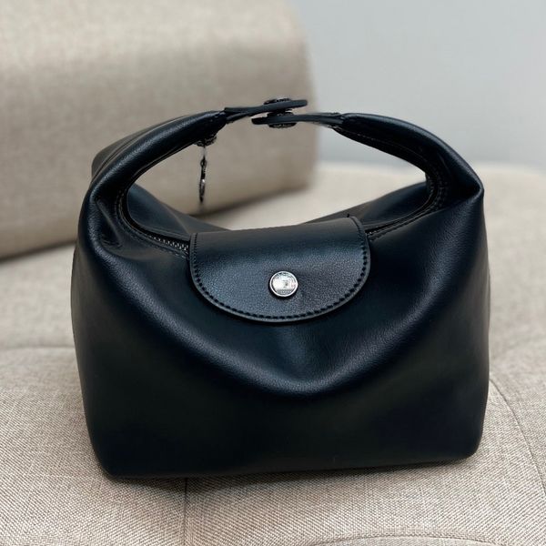 

2025New Designer Bag Le Pliage Xtra Crescent Shaped Bag Underarm Bag and Hand Bag Nubuck Material With High Quality Nubuck Material Presenting Luxurious Feel, #-24