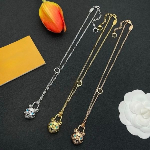 

Designer Tiger Pendant Necklace for Men Women Premium 18K Gold Plated Necklace Rock Hip-Hop Chain Jewelry New Trendy Party Accessory Gift