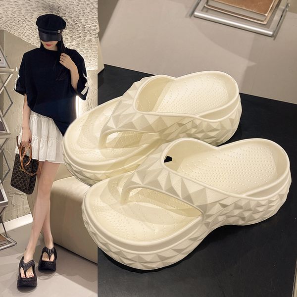 H119 Trendsetting High Heel Platforms: Chic Outdoor Shoes Designed To Enhance Your Stature