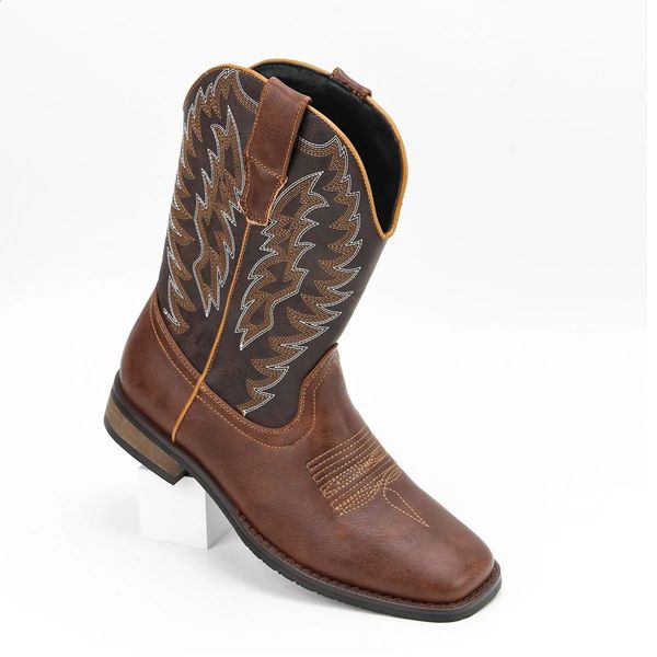 Stylish Men’s Cowboy Boots with Embroidery