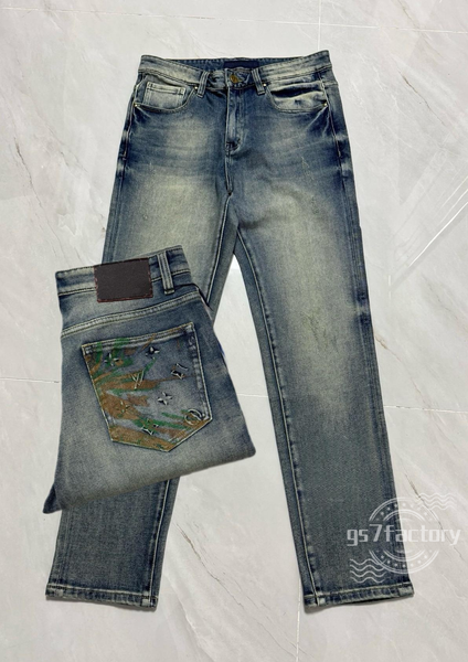 Discover the Ultimate Style: High-Quality Slim-Fit Designer Jeans