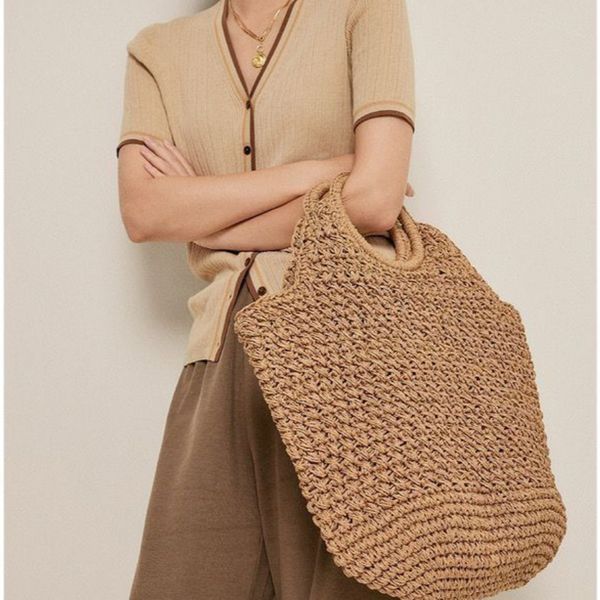 Hand-Woven Straws Beach Bag for Ladies - Spacious & Eco-Friendly tote bag