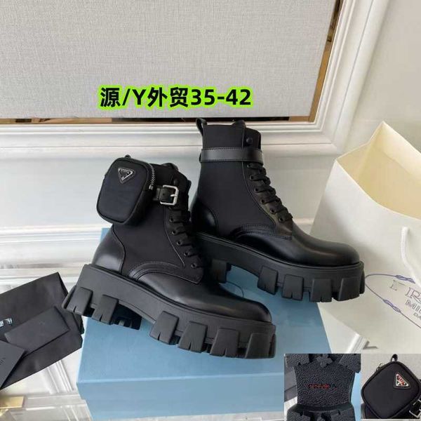 Cyndi Wang Same Style Triangle Logo Designer Short Boots Genuine Leather Lace-up British Style Height-increasing Thick-soled Motorcycle Boots Martin Boots T260720