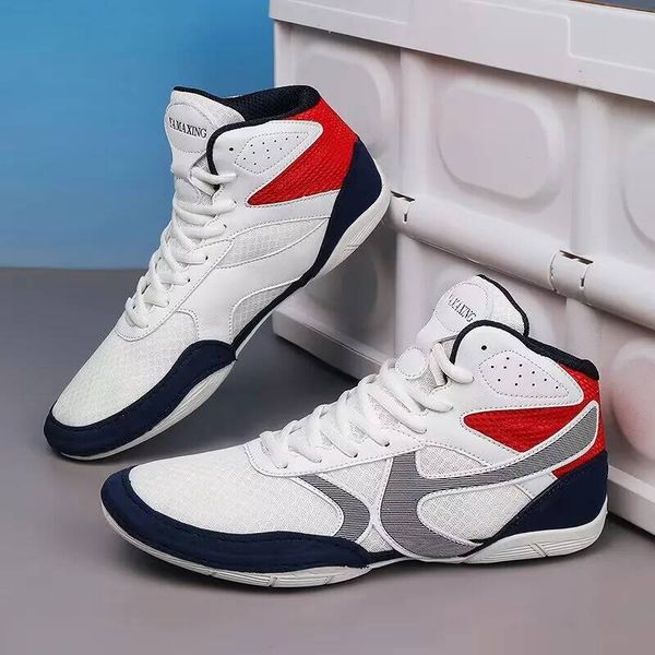 Brand Wrestling Shoes Mesh Breathable Boxing Sneakers Good Quality Fighting High Top Gym Training Shoe For Men 26L0729