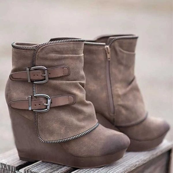 Step Back in Style: Chic Handmade Retro Women's Ankle Boots
