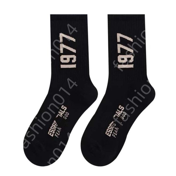 

Mens designer socks women men socks cotton all match classic ankle breathable mixing football basketball sports socks Breathable stockings that absorb sweat, No.3