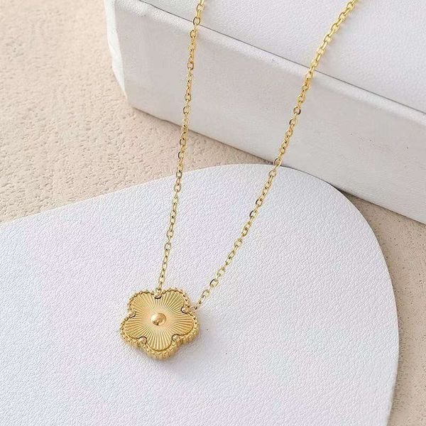 

Gold Pendant Necklace for Women, New Fashion Classic Designer Chain with Gift Box for Couple Mother Wife Birthday Christmas, High Quality Jewelry Wholesale