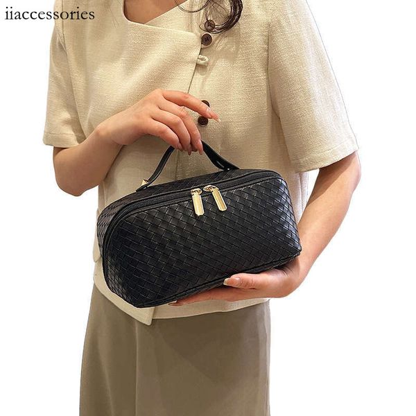 Makeup Versatile Stylish Quilted PU Large Capacity Storage Multi-compartment Simple Elegant Fashion Toiletry Bag