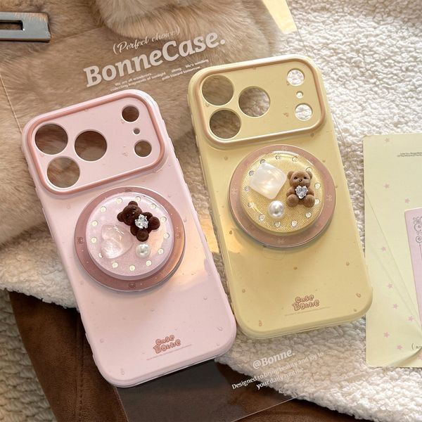 Diamond Bear Gold Foil MagSafe Case for iPhone 17 Pro Max 16