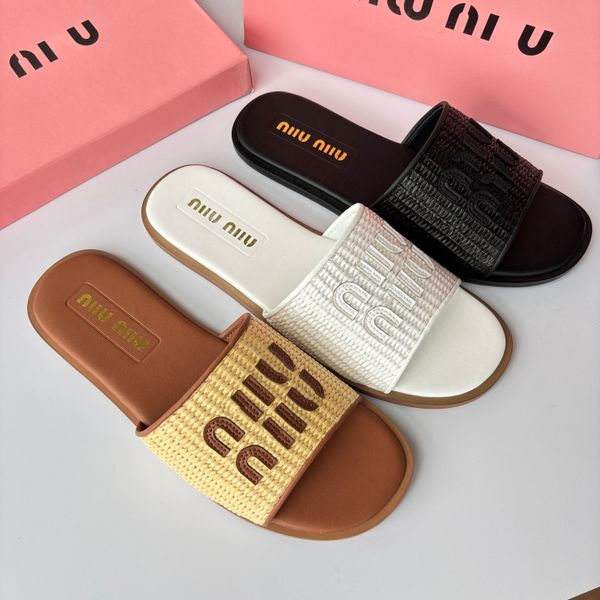 

10A designer sandals 2026 new slippers miusandals luxury ladies casual shoes summer flat shoes Ladies holiday beach seaside classic slippers size 35-42, M-4