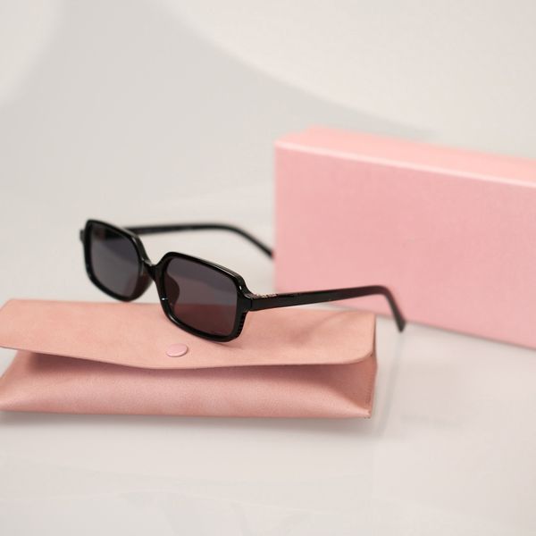 

Fashion Sunglasses Classic Designer Sun Glasses Goggle Summer Beach Eyeglasses for Man Woman UV400 Color Optional