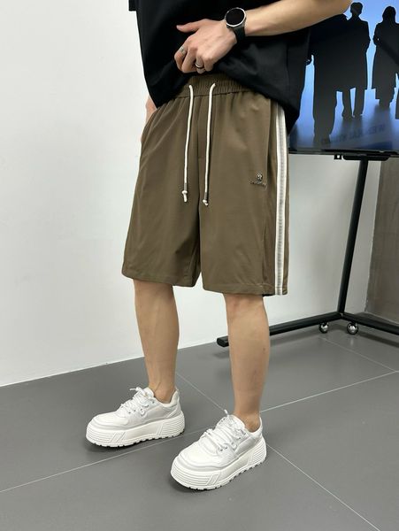 Upgrade Your Look with Trendy Designer Jean Shorts for Men
