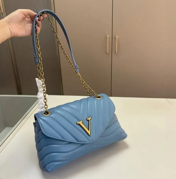 Designer Luxury Shoulder Tote Handbag Purse Wallet High Quality Women's Bags for Everyday Use Elegant Style Durable Construction Perfect for Any Occasion