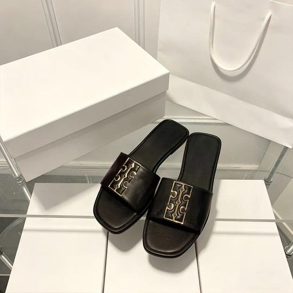 

Designer Shoes Tooryliness Sandals Womens Designer buurchly Slides Fashion Summer Beach Casual Designer Slippers Black White Sandals, Red