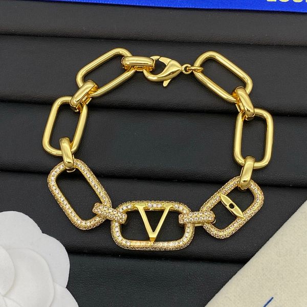 

Fashion Designer woman Beacelets For Women Cuff Bracelets Luxury Mens Bracelets Cuff Couple Jewelry with box