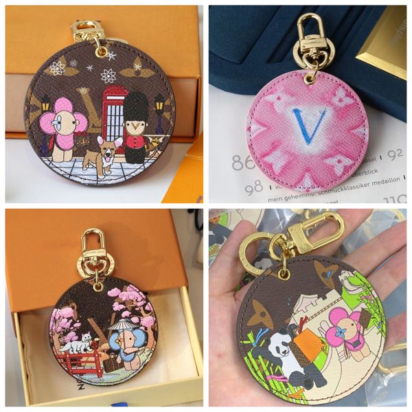 

Cartoon Design Car Keychain Bag Charm Leather Keychain Classic Style Fashion PU Leather Keychains Bag Pendant Car Key Rings Perfect Christmas Gift no box