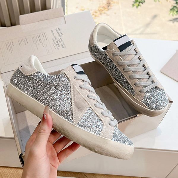 Designer sneakers high quality men and women distressed lace up casual shoes celebrity sneakers white retro genuine leather sneakers style 1026