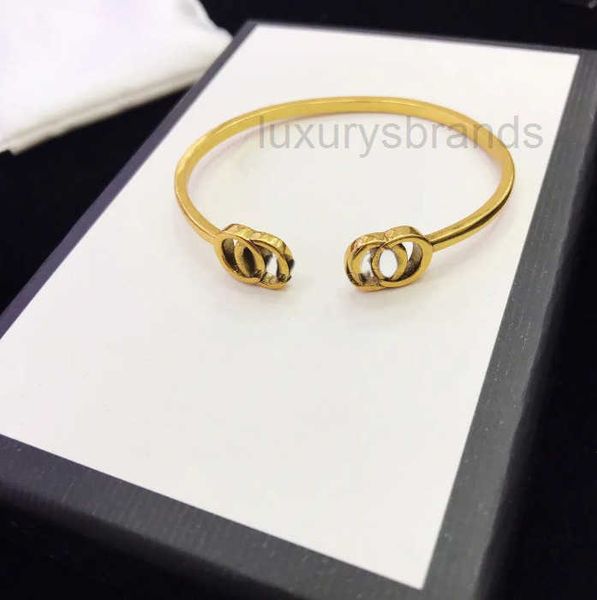 Designer bracelets fashion Gold Bracelets Jewelry For Man Adn Women Jewelry material Cuff bracelets gift