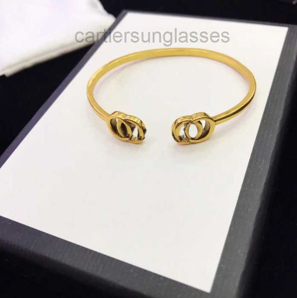 Designer bracelets fashion Gold Bracelets Jewelry For Man Adn Women Jewelry material Cuff bracelets gift