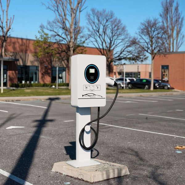 

Weatherproof EV Charging Station Type 1 32A Level 2 with High Impact Resistance and Reliable Electrical Grounding for Outdoor Installation