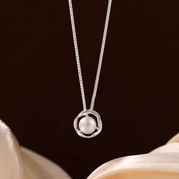 

Sterling Silver Pearl Necklace for Women Dainty Clavicle Chain Minimalist Jewelry