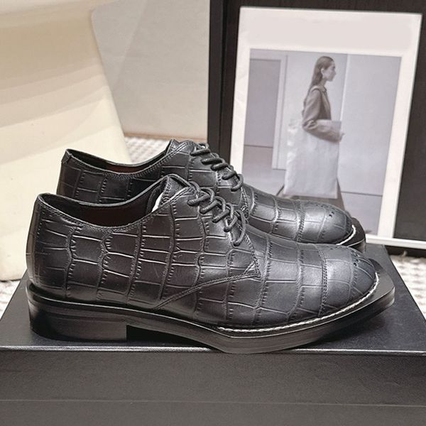 26SS Designer Women leather Round toe lace up Womens Lace Up Shoes striped leather fabric genuine leather outsole daily commuting Lady single shoes top quality