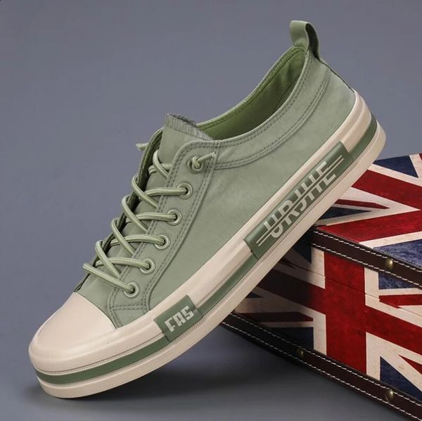 Summer Casual Shoes Mens Sneakers In Low Cut Casual Fashion Sports Shoes Light Weight Men Canvas Shoes 260622BJ