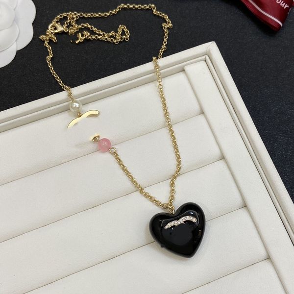 

Luxury Brand Designer Necklace Letter Pendant for Women Pearl Choker Chains Necklace 18K Gold Plated Wedding Party Jewelry Accessories Gift