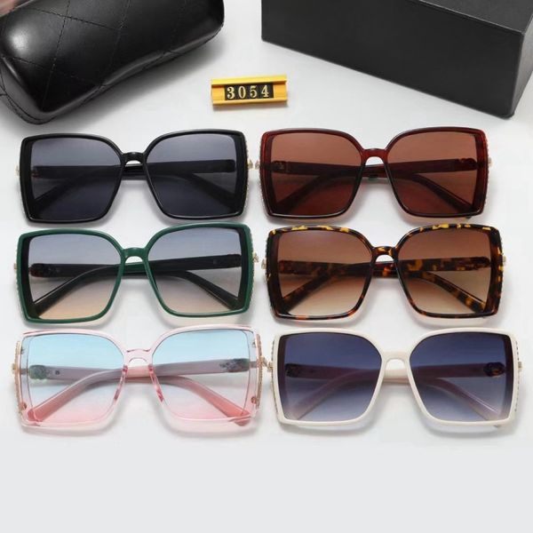 New women sunglasses classic luxury designer sunglasses square thin frame full frame letter glasses for couple diamond solid shades outing sunglasses with box 3054