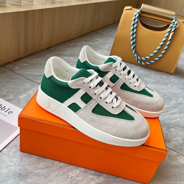 

Luxury Women's Sneaker Collection - Versatile Flat Platform Shoes with Velvet Detailing, Available in Black and White, Colour4