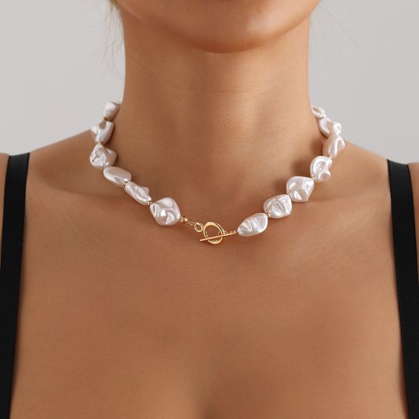 

Vintage Baroque Imitation Irregular Pearl Choker Neacklaces For Women Luxury Gold Plated Chain Elegant Jewelry Party Birthday Wedding Gifts