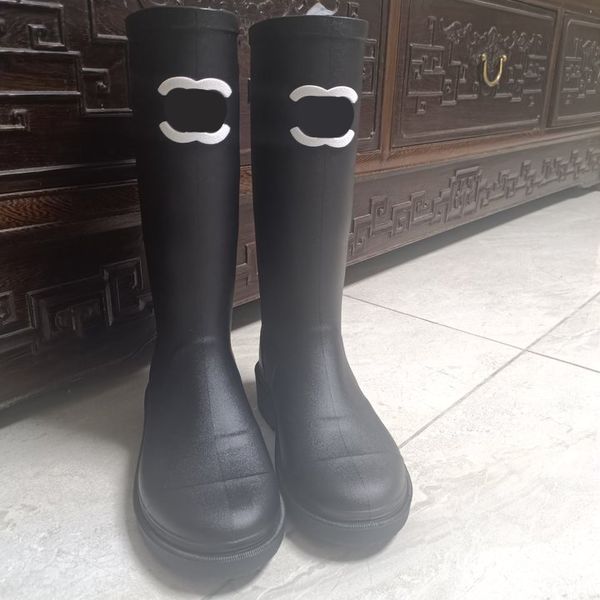 

boot Fashion Black Women 2024 New Outsole Slim Half Rain Boots Designer Shoes high girl water shoes