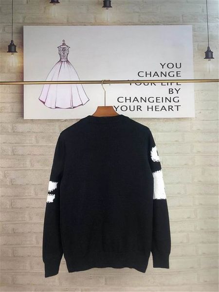 

Casual Loose-Fit Unisex Sweater Hoodie - Long Sleeves with Unique Letter Design for Autumn, 1-o