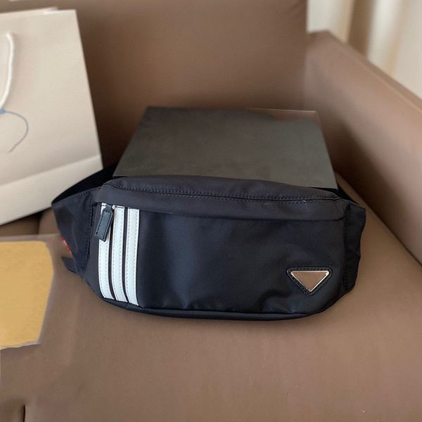 

Designer bag Nylon Waist bag Chest bag Crossbody Bag quality leather Crossbody Bag saddle bag luxurys Handbagsl Zipper cosmetic bag Messenger Bag 17m, Blue