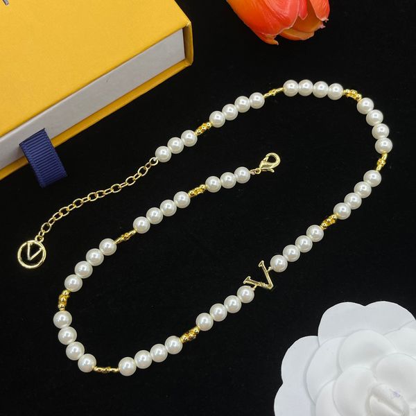 

Women Luxury Choker Necklace Designer Brand Letter Pearl Pendant Necklaces Chain 18K Gold Plated Wedding Party Jewelry Accessories Gift