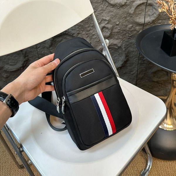 

Designer bag Luxurys Woman Women Nylon Waist bag Chest bag Crossbody Bag quality Crossbody Bag saddle bag Handbagsl Zipper Travel Bag Messenger Bag 17m, Black