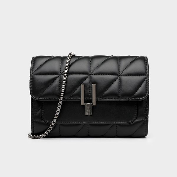 

Elegant Women's Lingge Bag with Chain Strap - Versatile Single Shoulder & Crossbody Design, White