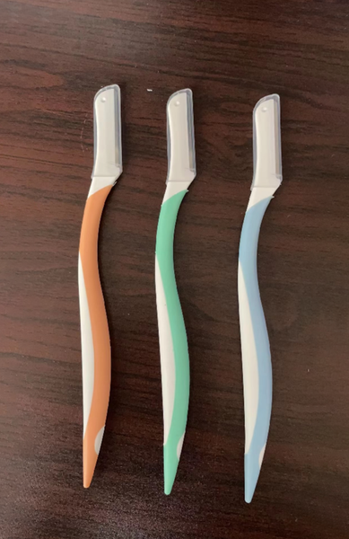

Environmentally Conscious Women's Eye Brow Shaper with Novel Whale Form Factor