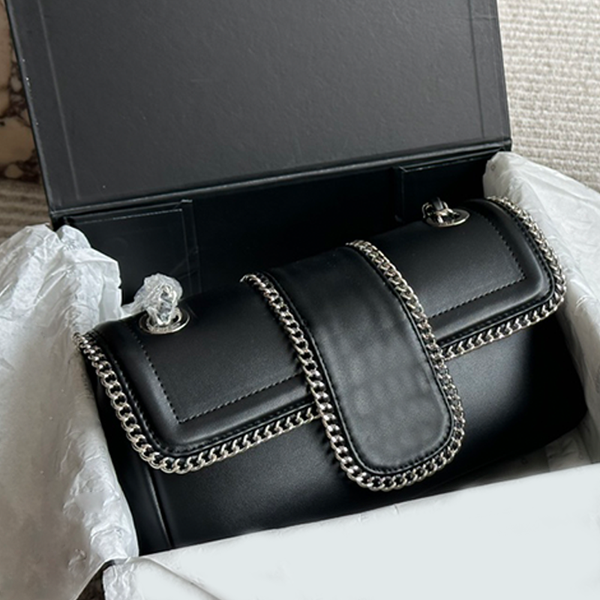 

Handbag women's chain bag skew straddle bag designer bag metal lettering logo high quality leather bag chain decorated christmas gift bag stylish small square bag, White(24*12)