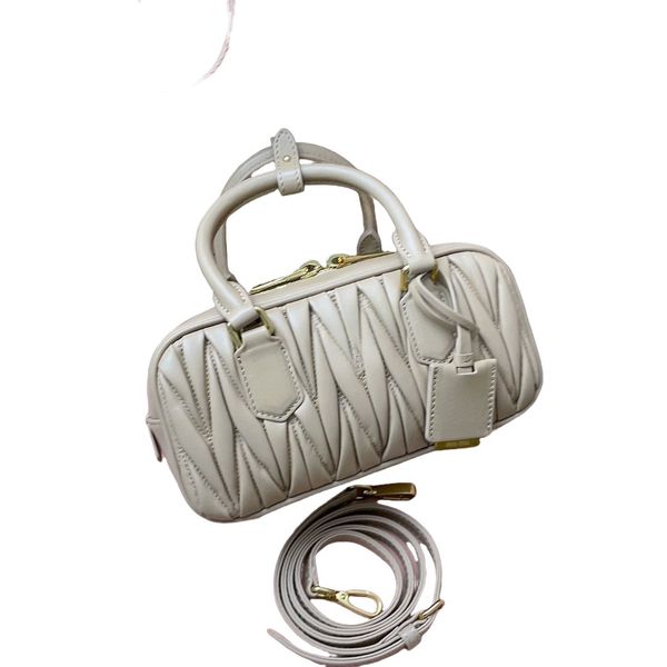 

TOP Designer tote Luxury Handbag Women's Bag bag bags Pleated Leather Shoulder Bag Plain Leather Tote Bag Square Bag Evening Bag High-end Women Bag fashion Handbag bag, Mm6