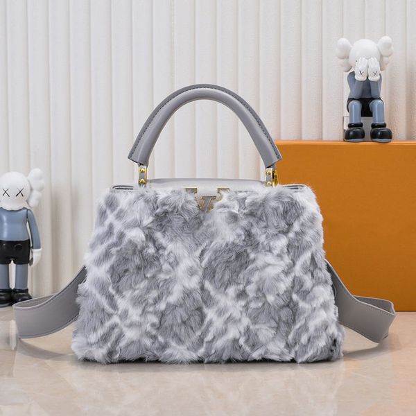 

Designer Ladies Large Capacity Shopping Handbag Plush Puffy Striped Shoulder Bag Crossbody Bag Detachable Suspender Purse 27x18cm, Black