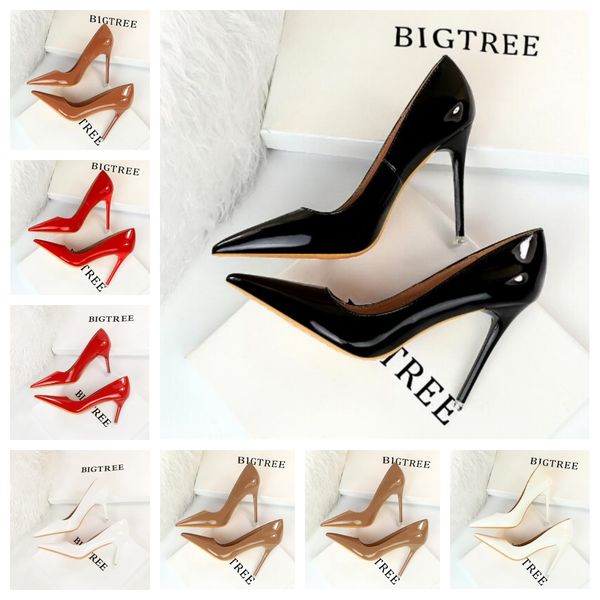 

Dress Shoes Liyke Summer Fashion Crystal Butterfly Ankle Strap Sandals Womens Wedding Banquet Shoes Sexy Square Toes Green High Heels Size 42 T240902, White