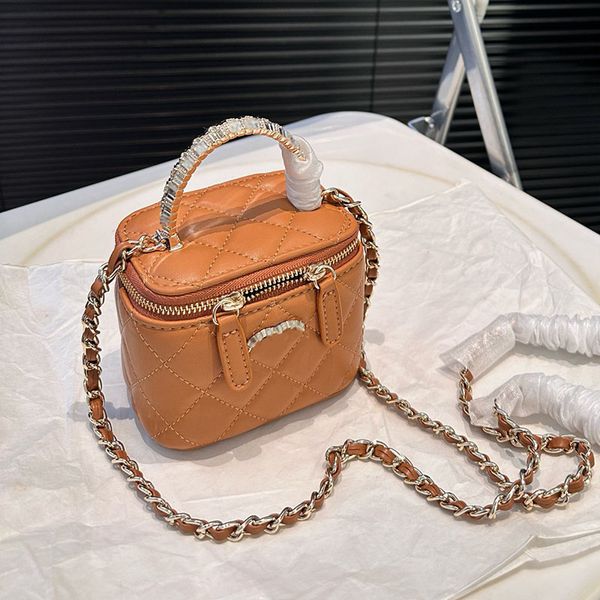 

Designer bag Leather Makeup Bag Shoulder bag Crossbody Bag Vanity With Rhinestones Handle Chain quality saddle bag luxurys Handbags Zipper Cosmetic bag 11m, Orange