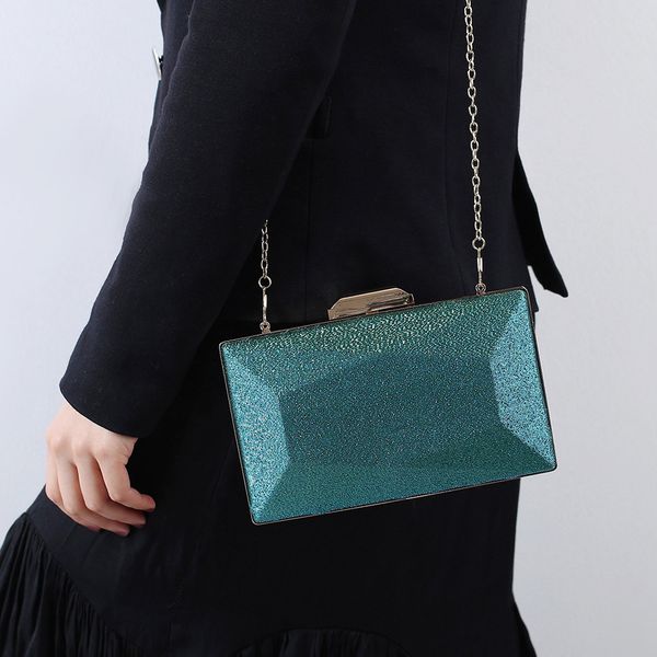 

The new three-dimensional geometry dinner bag all match gradual change satin dress banquet bag European and American style simple hand bag, Green
