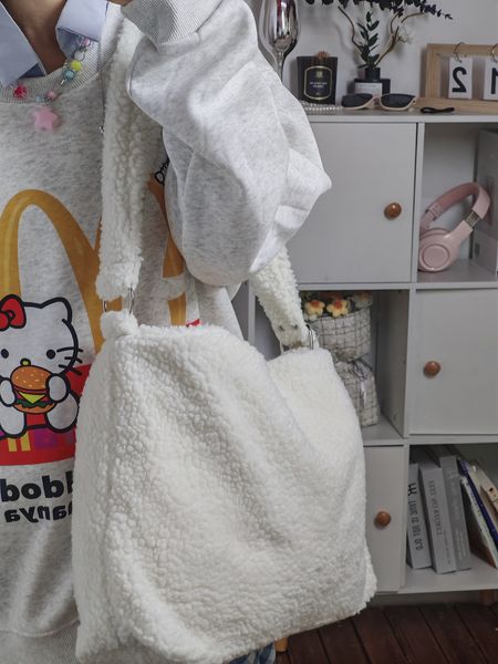 

Hairy underarm bag women 2024 new fashion simple shoulder bag casual crossbody bag simple solid color handbag, White