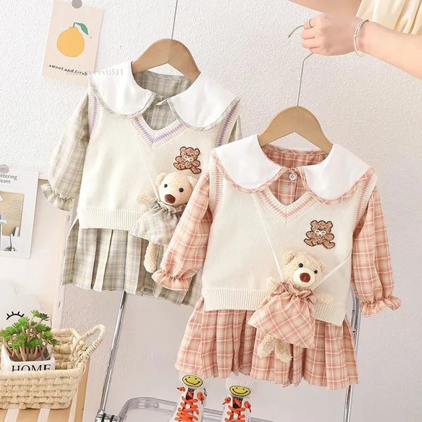 

Clothing Sets 2023 Korean Spring Baby Two Piece Clothes Set Long Sleeve Plaid Dress Cartoon Bear Sweater Vest Suit Toddler Girl Outfit 230927 53f1, Pink
