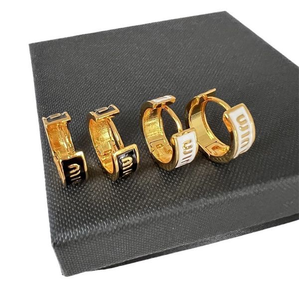 

Luxury Fashion Designer Earrings Sweet Fashion Versatile Women's Earrings U-shaped Earrings Embossed Letters Designer Earrings for Women