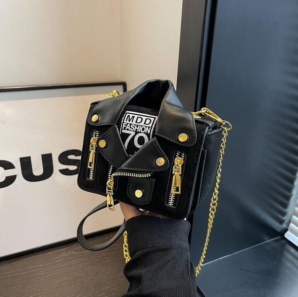 

Outlet women shoulder bag 4 colors street creative clothes modeling womens backpack trend Joker solid color leather handbag daily with frosted chain bag 6342#, Red