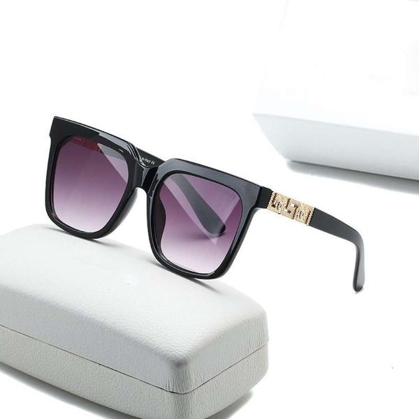 

Designer Sunglasses Luxury Fashion Beauty Head Versxce Square Trendy Sunshade Travel Sunglasses with box