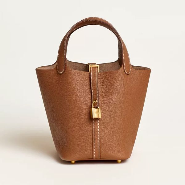 

2024 Luxury tote bag designer bag Simple lightweight wear-resistant bag Handmade leather vegetable basket Classic leather lychee designer handbag best, #6